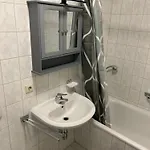Schoene Fuer Tagesgaeste, Studenten Oder Handwerker, Gablenz, Oepnv Direkt Vor Der Tuer, Internet & Tv Inkl Apartment Chemnitz