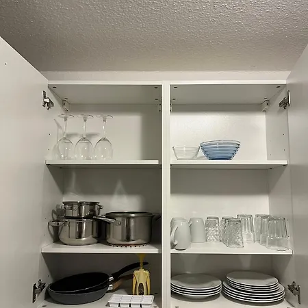 Apartmán Schoene Fuer Tagesgaeste, Studenten Oder Handwerker, Gablenz, Oepnv Direkt Vor Der Tuer, Internet & Tv Inkl Chemnitz (Saská Kamenice)