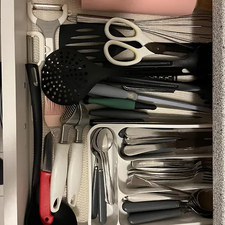 Schoene Fuer Tagesgaeste, Studenten Oder Handwerker, Gablenz, Oepnv Direkt Vor Der Tuer, Internet & Tv Inkl *