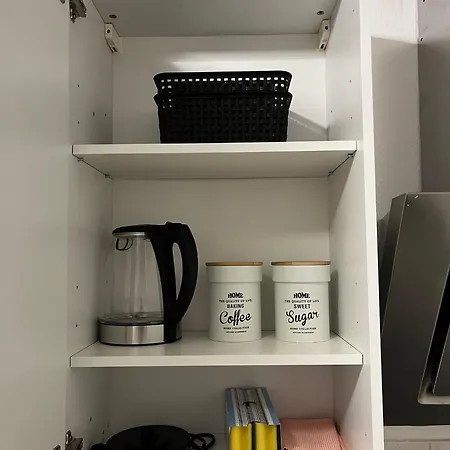 Schoene Fuer Tagesgaeste, Studenten Oder Handwerker, Gablenz, Oepnv Direkt Vor Der Tuer, Internet & Tv Inkl Chemnitz