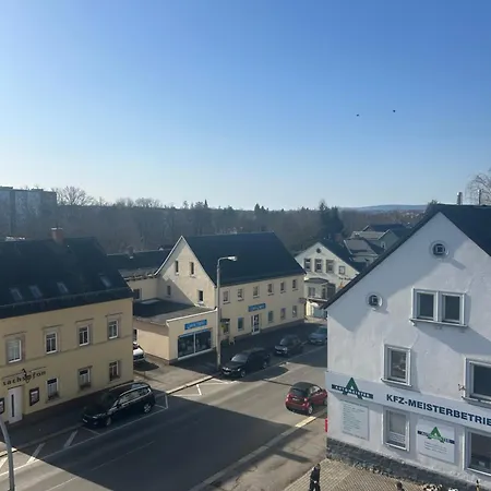 Schoene Fuer Tagesgaeste, Studenten Oder Handwerker, Gablenz, Oepnv Direkt Vor Der Tuer, Internet & Tv Inkl Lejlighed