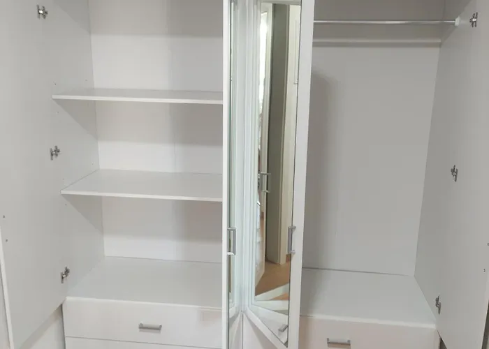 Apartment Schöne Für Tagesgäste, Studenten Oder Handwerker, Gablenz, öpnv Direkt Vor Der Tür, Internet&tv Inkl Chemnitz